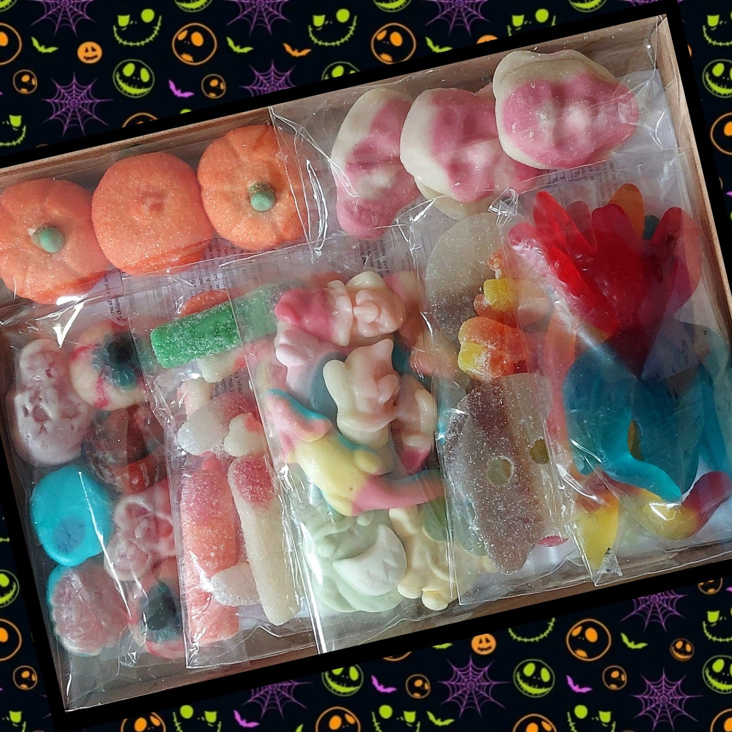 Halloween Sweetbox, Pick and Mix Halloween Sweets - Extra Large 750g