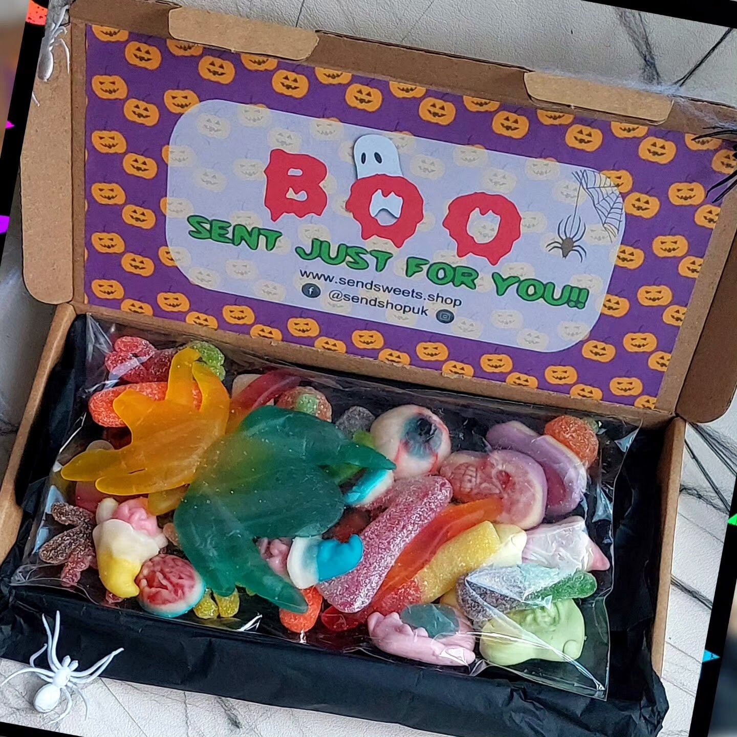 Personalised Halloween Sweets, Pick and Mix Letterbox Sweetbox with Halloween Image, (Large 400g)